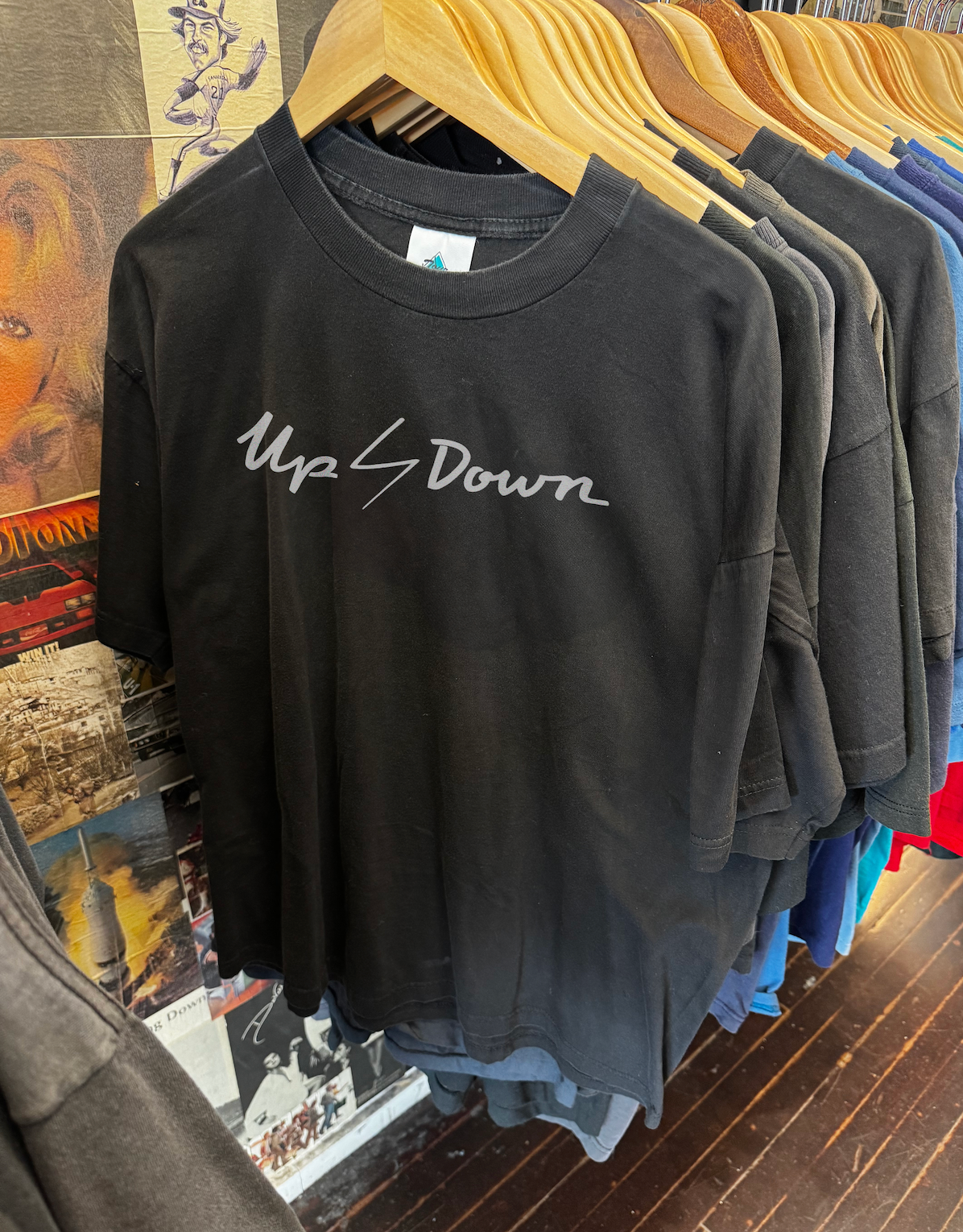 2000s UP & DOWN WASHED BLACK TEE