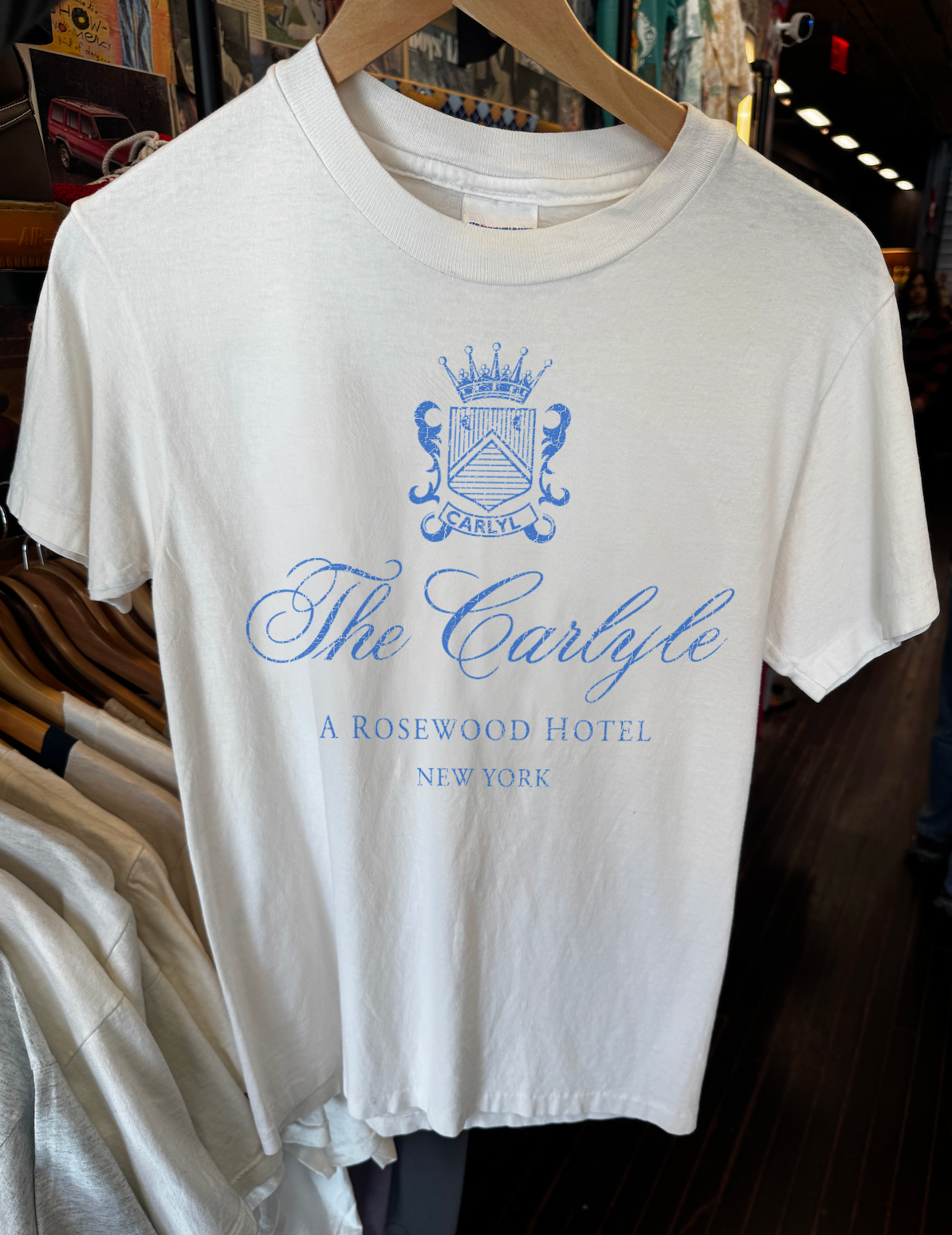 90s CARLYLE HOTEL WASHED WHITE TEE
